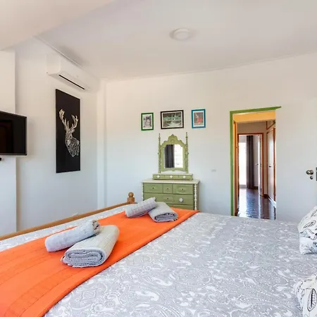 Апартаменты Dreamers Duplex With Seaview Фару