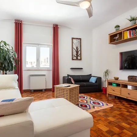Апартаменты Dreamers Duplex With Seaview Фару