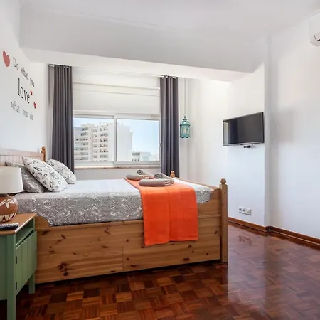 Апартаменты Dreamers Duplex With Seaview Фару