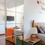 Dreamers Duplex With Seaview *