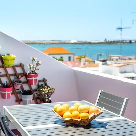 Dreamers Duplex With Seaview شقة